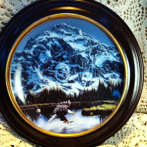 A combination of John Van Straalen's artwork by Danbury Mint, Spirit of the Wild - Picture 2 of 7